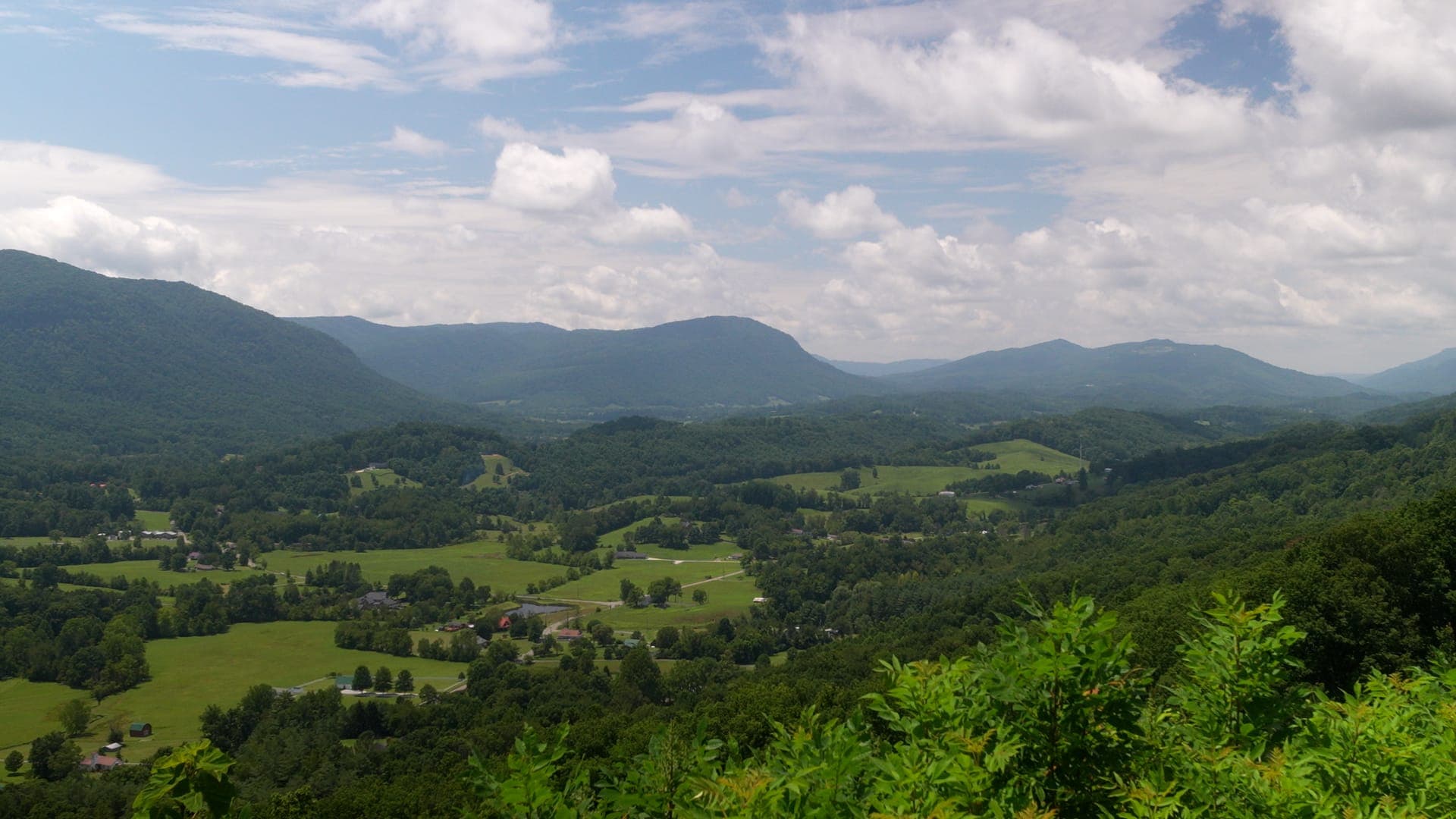 Powell Valley overlook just outside of Norton Virginia